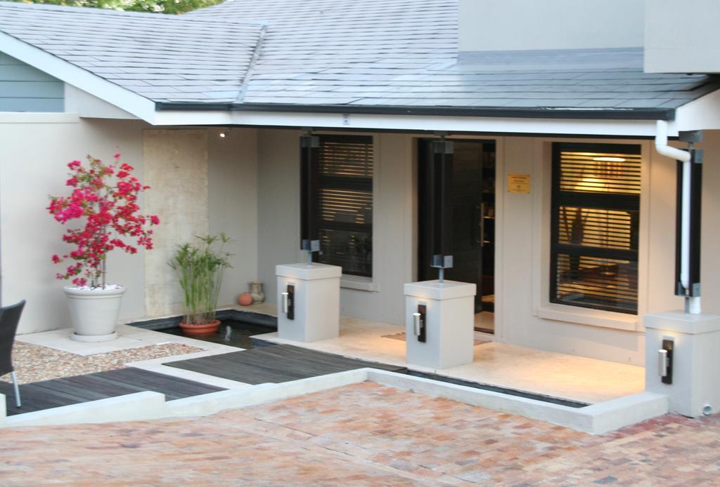 Keren's Vine Guesthouse Stellenbosch Extérieur photo